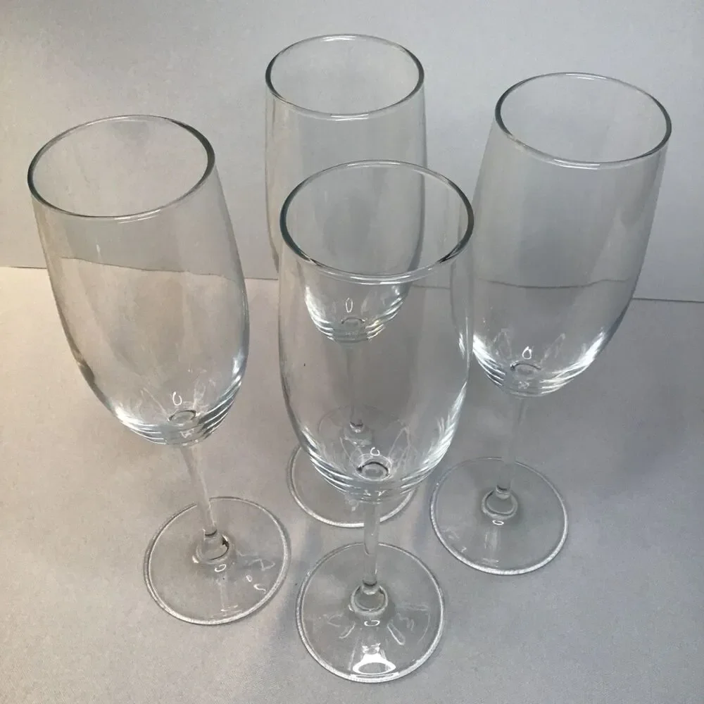 Clear Glass Champagne Flute with long slender stem (Set of 4)